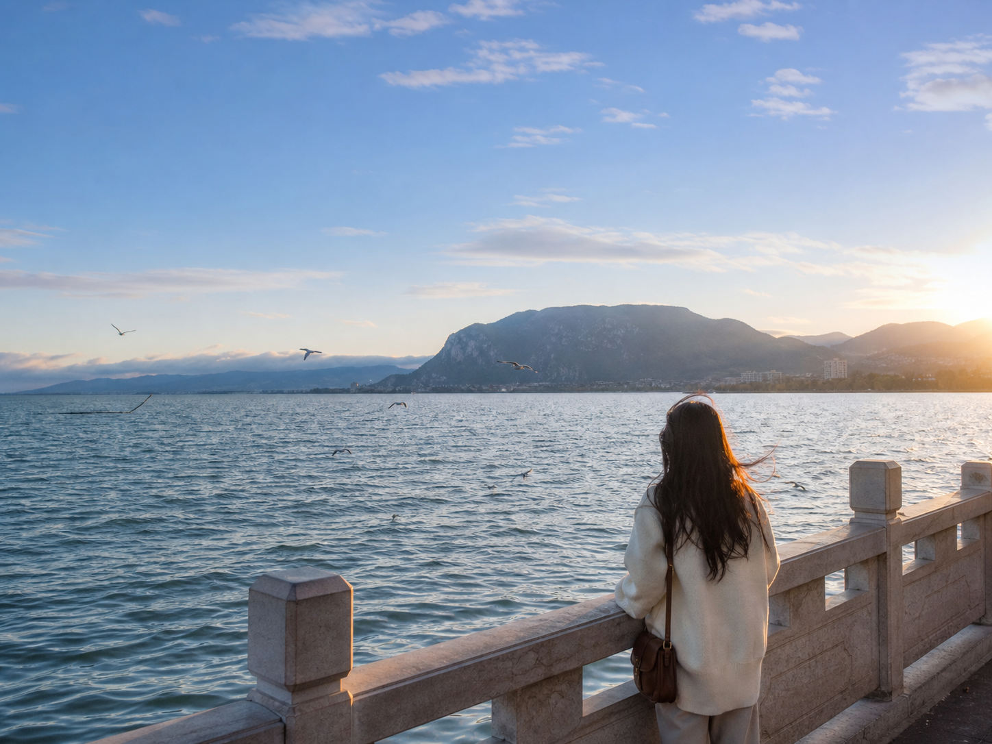 昆明海埂大坝和滇池湖风景色